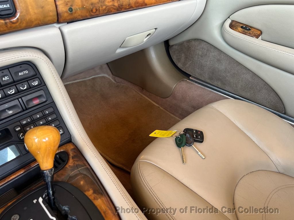 Used 2001 Jaguar XKR Convertible RWD image 69