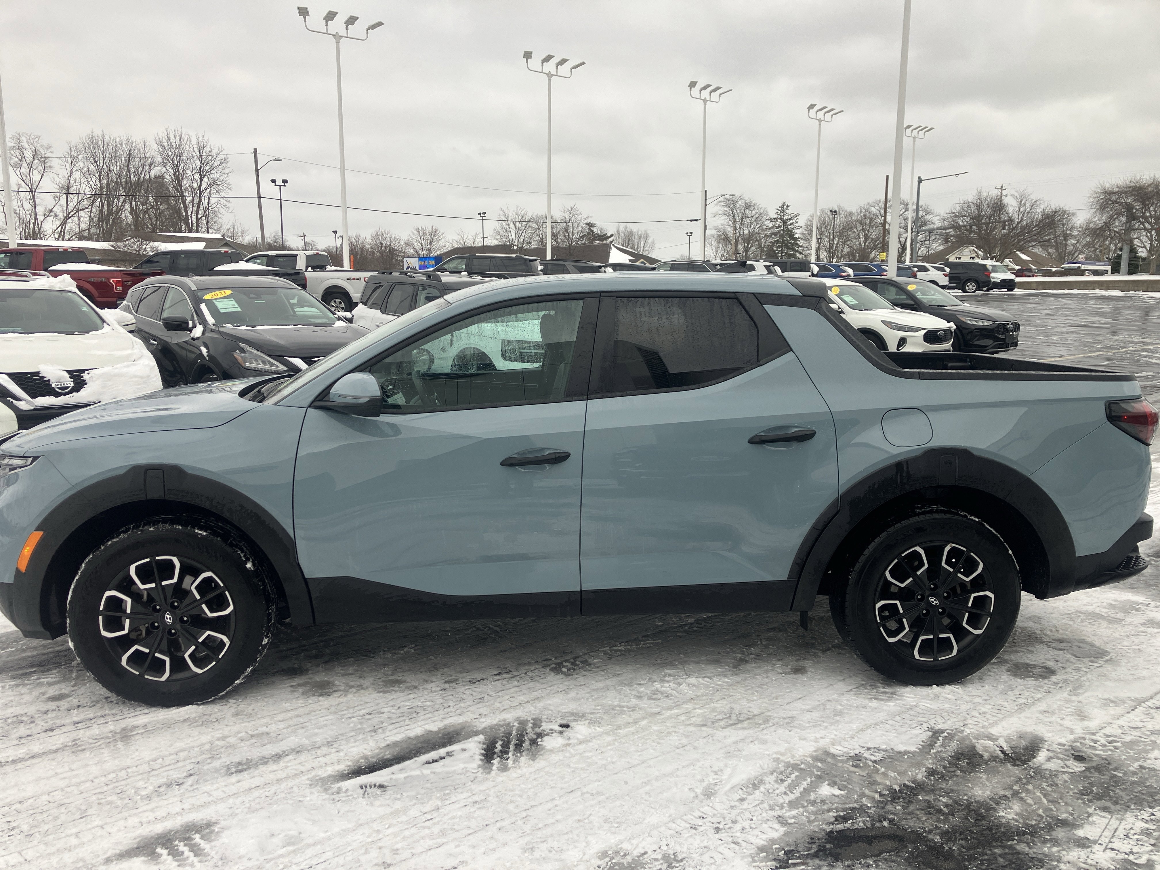 Used 2023 Hyundai Santa Cruz SEL image 4