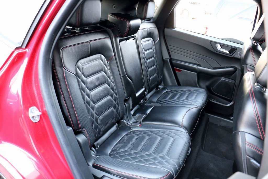 Used 2024 Ford Escape ST-Line Elite w/ Premium Technology Package image 32