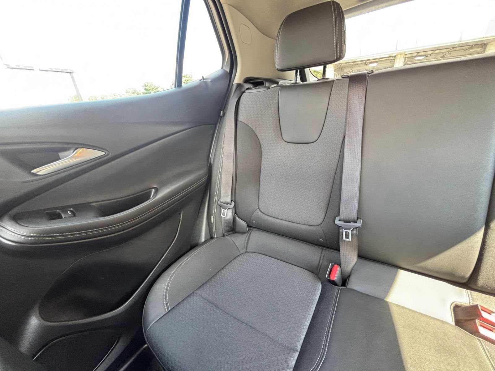 Used 2025 Buick Encore GX Preferred FWD image 38