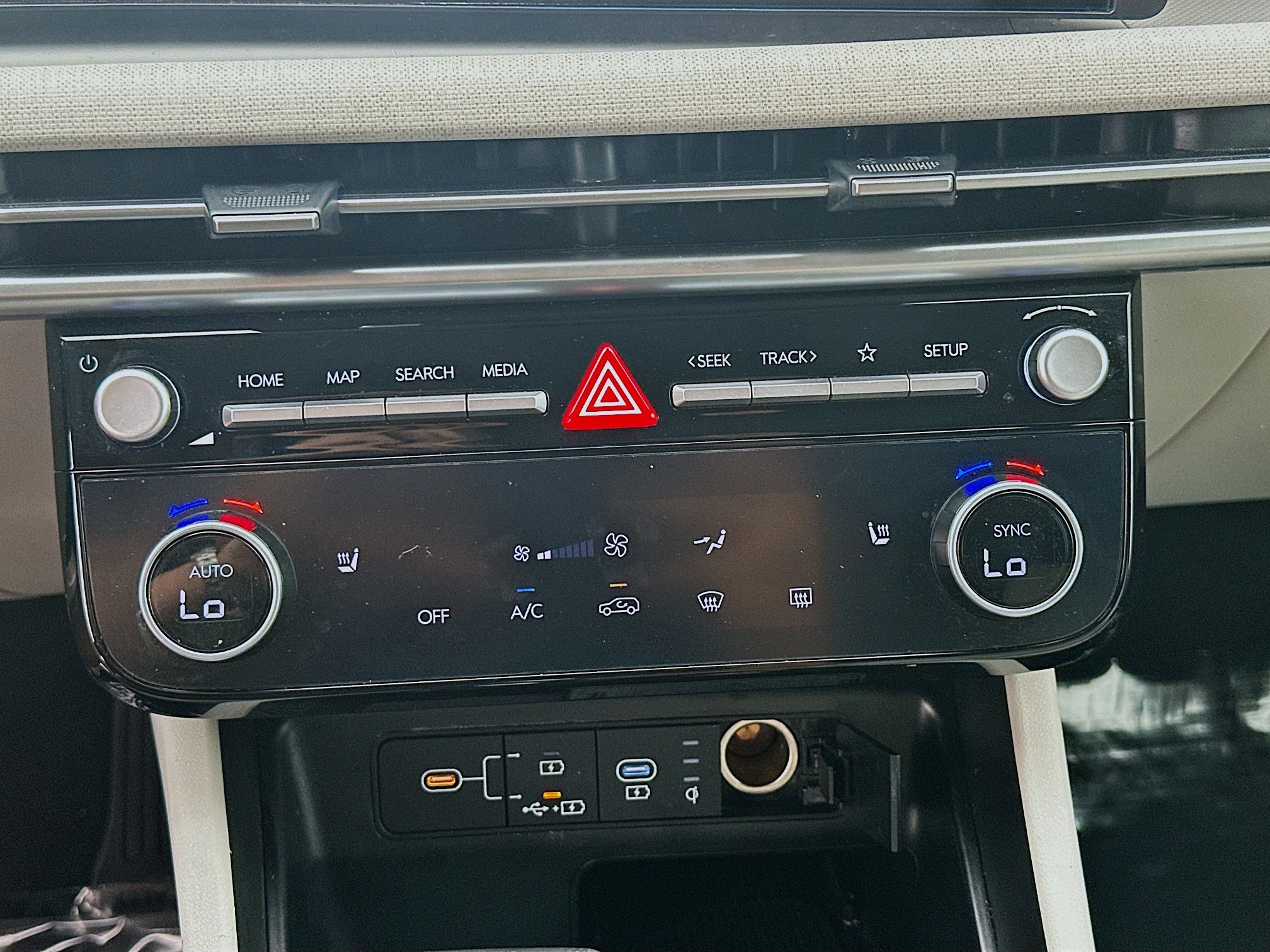 Certified 2025 Hyundai Tucson SEL image 13