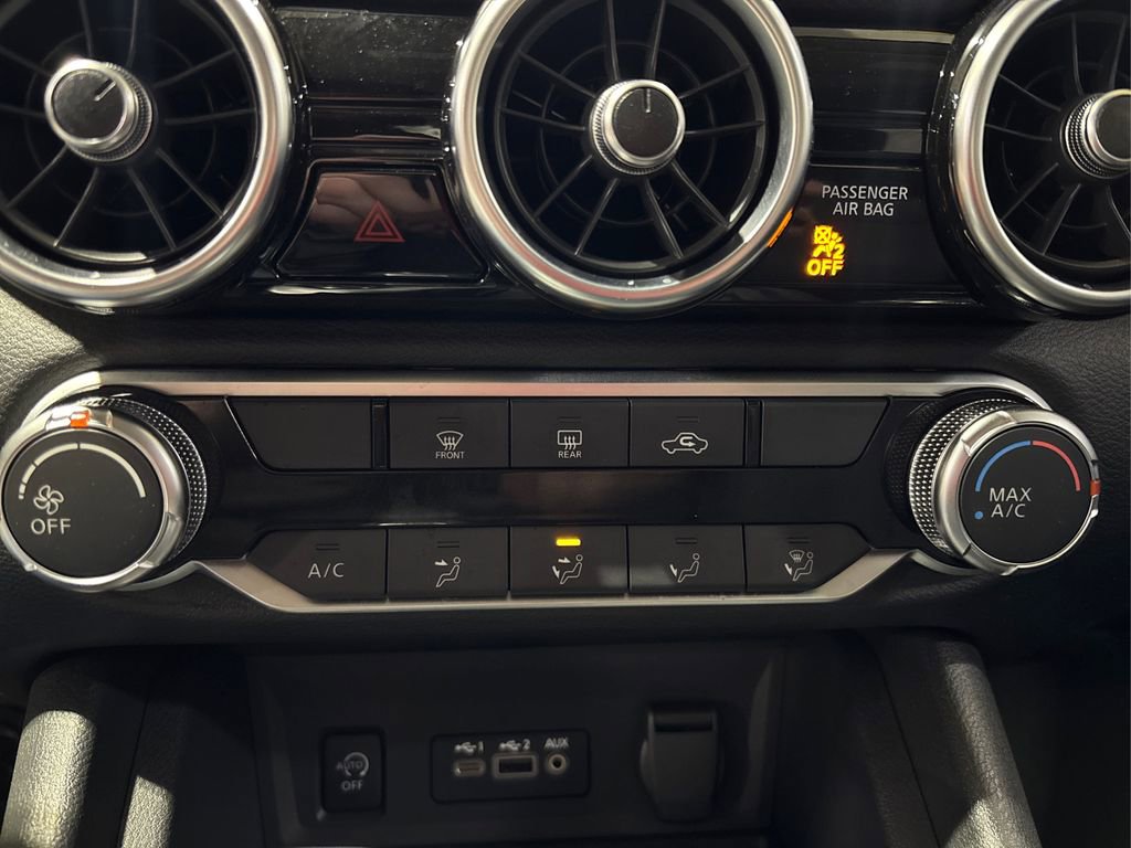 Used 2025 Nissan Sentra SV image 30