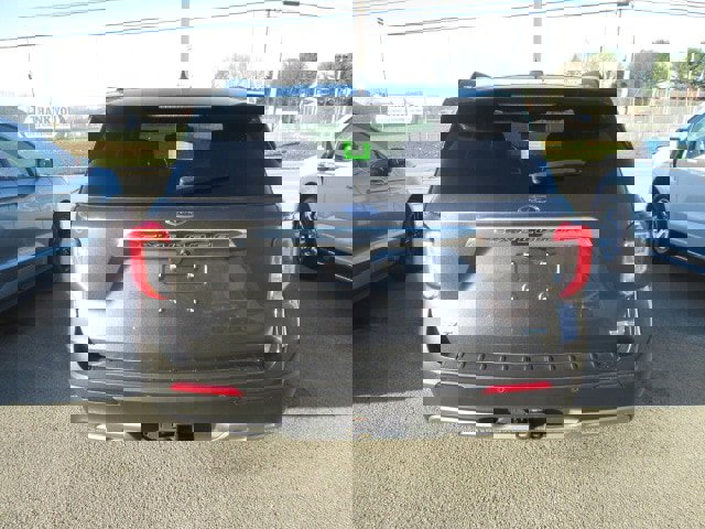 Used 2020 Ford Explorer XLT w/ Equipment Group 202A image 5