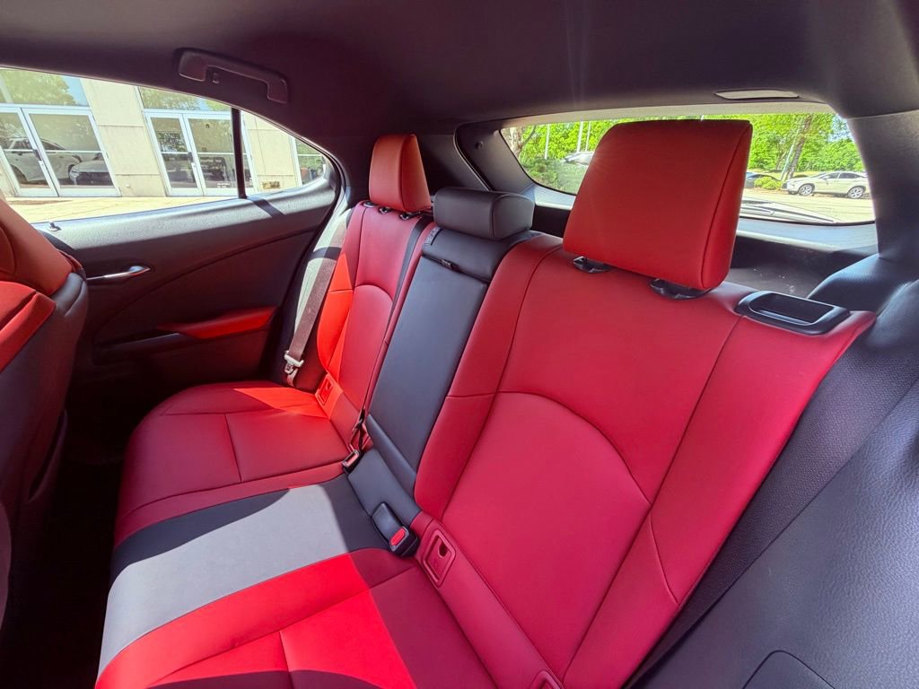 Certified 2023 Lexus UX 250h F Sport FWD image 15
