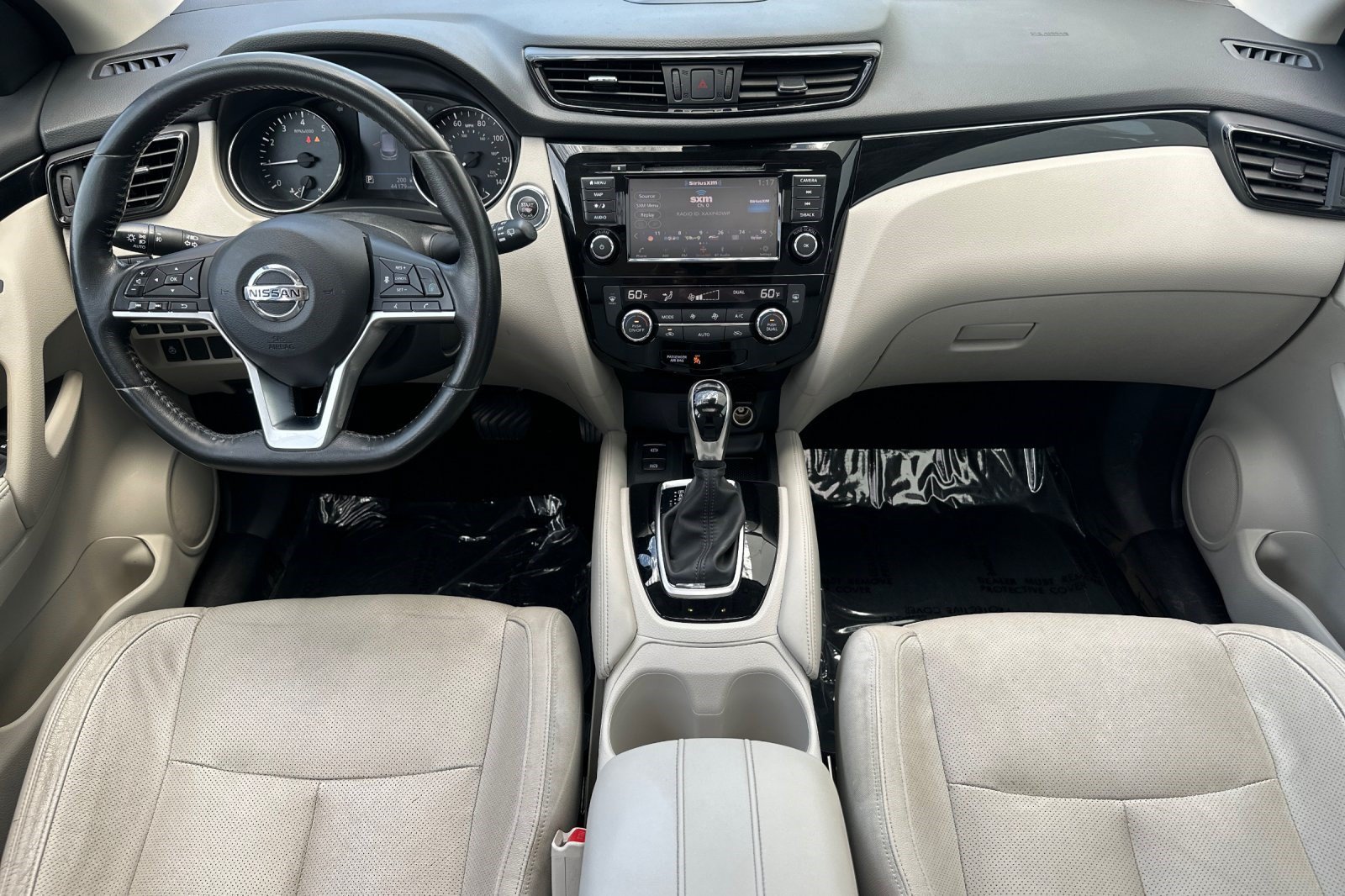 Used 2019 Nissan Rogue Sport SL w/ Premium Package FWD image 15