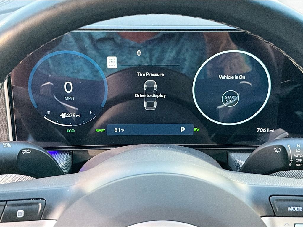 Used 2025 Hyundai Sonata Limited image 27