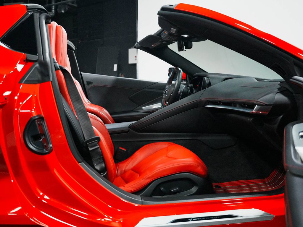 Used 2023 Chevrolet Corvette Stingray Convertible w/ Z51 Performance Package image 34