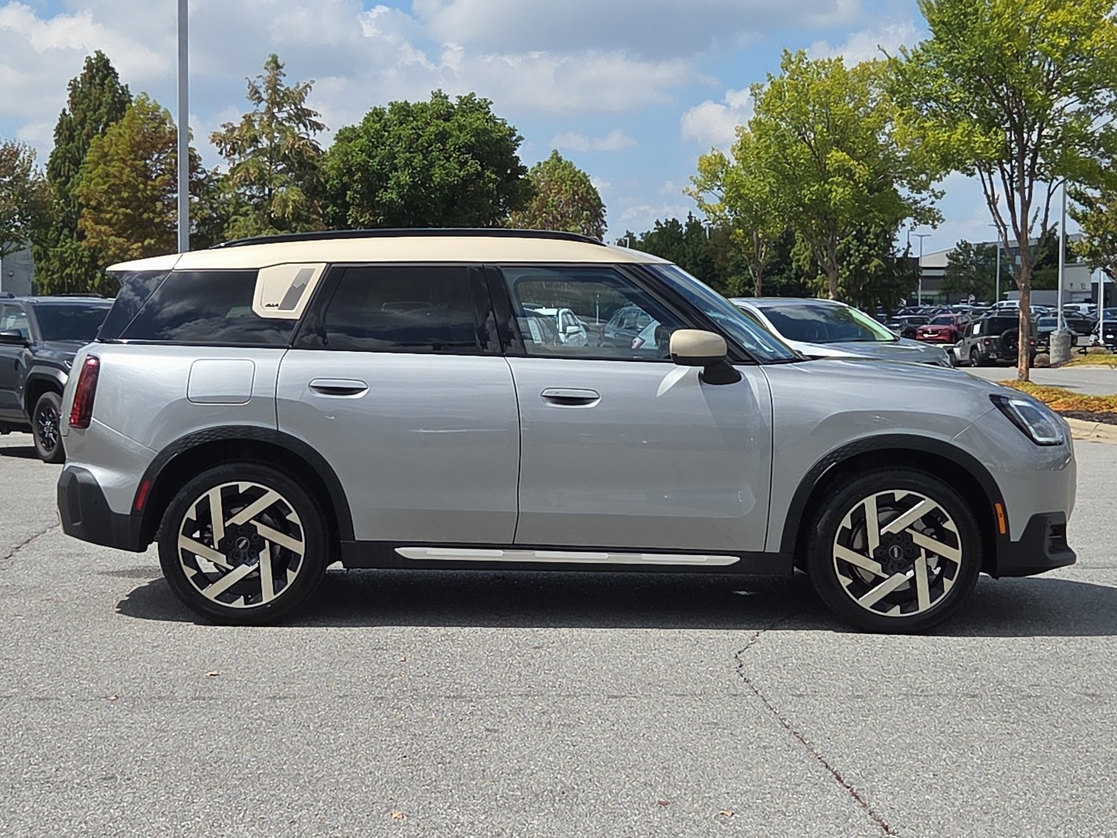Used 2025 MINI Cooper Countryman S AWD/4WD image 6