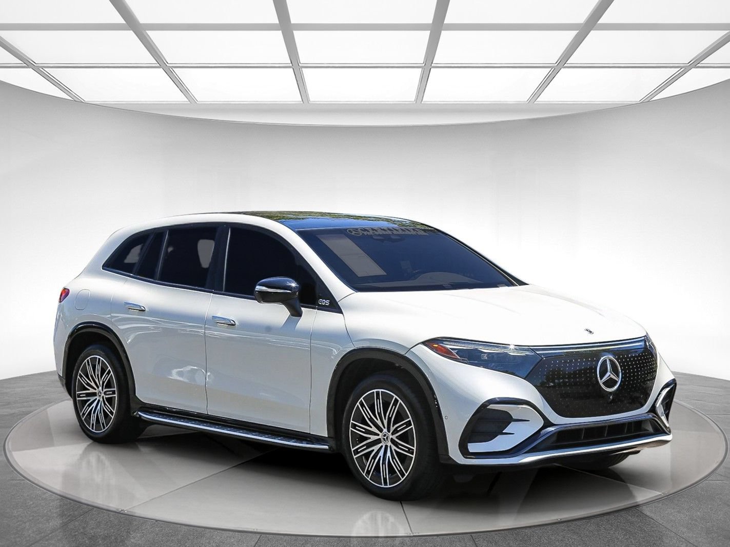 Used 2023 Mercedes-Benz EQS 580 4MATIC SUV image 5