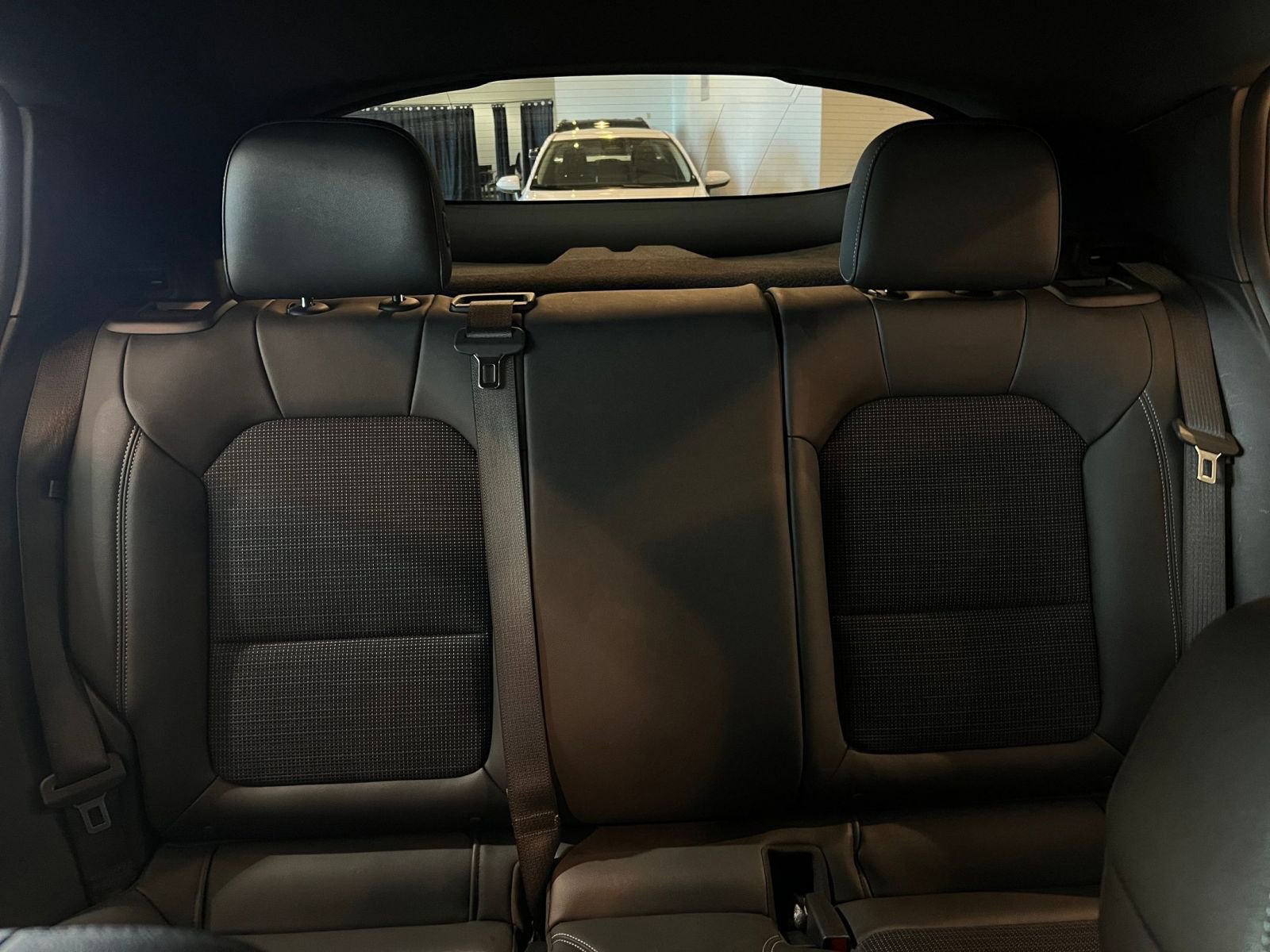 Used 2025 Buick Envista Preferred image 37