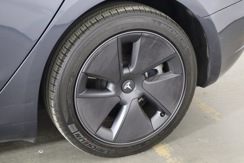 Used 2023 Tesla Model 3 Standard Range RWD image 43