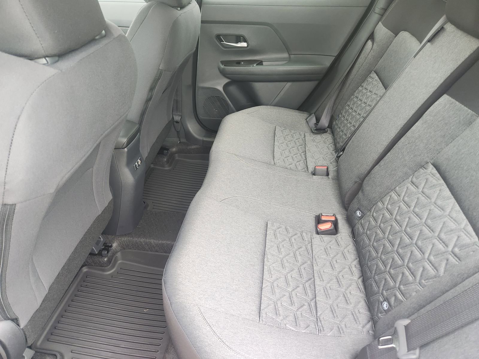 New 2026 Nissan Kicks SV image 24