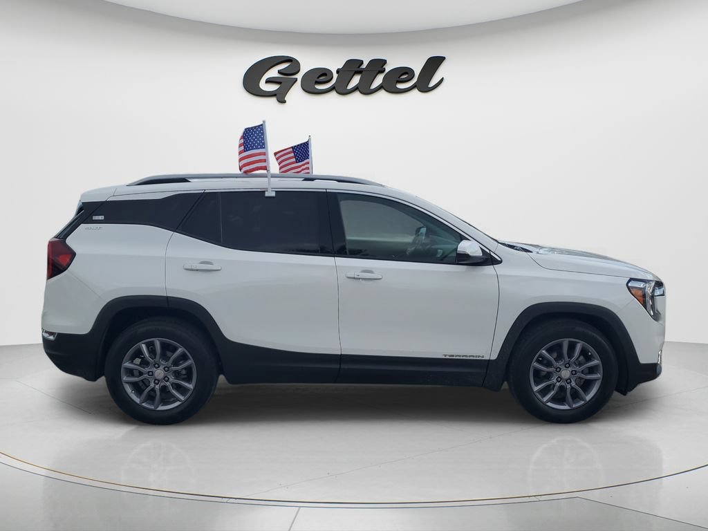 Used 2024 GMC Terrain SLT FWD image 4