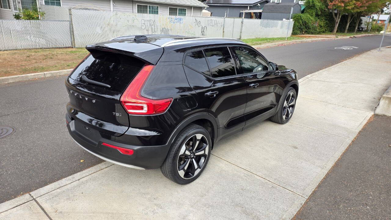 Used 2020 Volvo XC40 T5 Momentum w/ Protection Package Premier AWD/4WD image 5