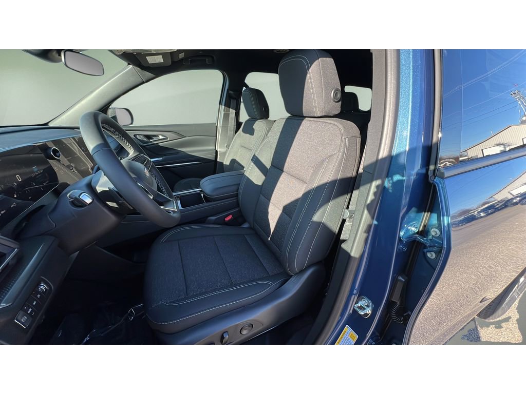 New 2026 Chevrolet Traverse LT image 24