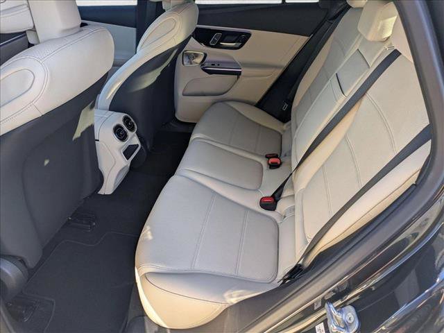 New 2027 Mercedes-Benz GLC 300 4MATIC image 16