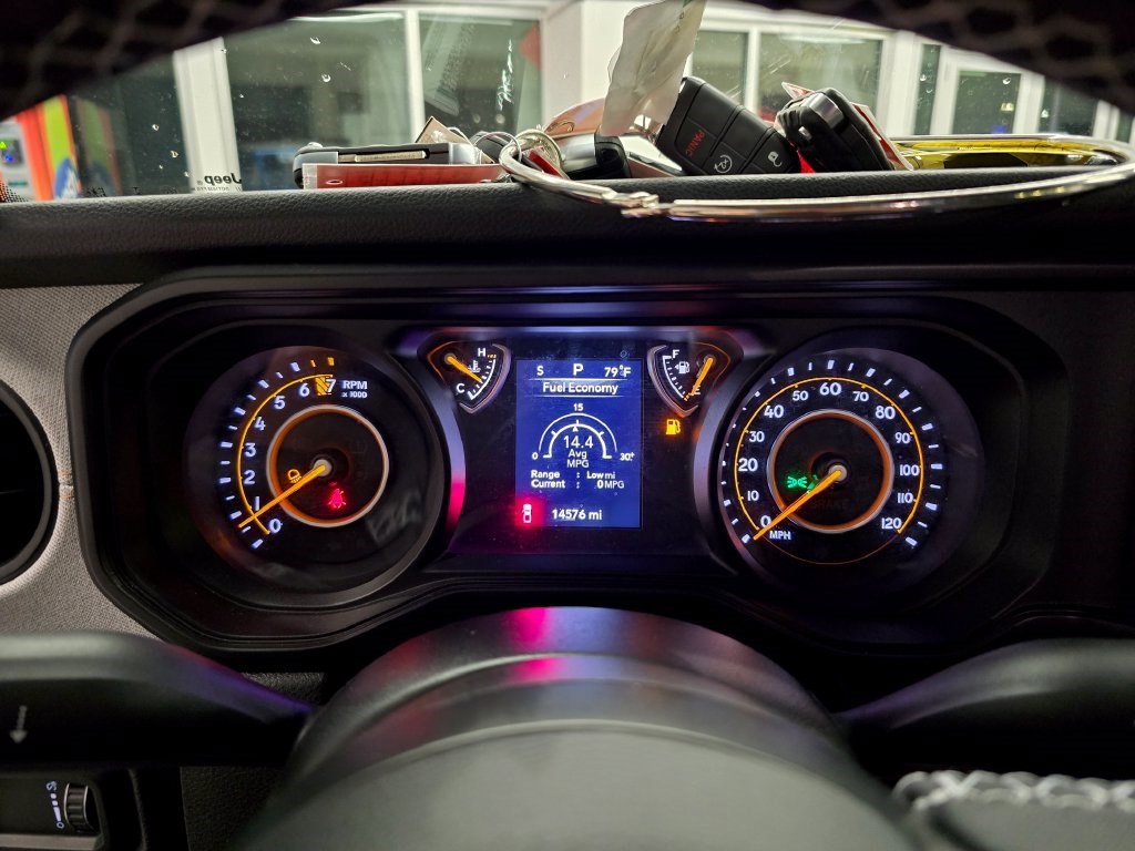 Used 2025 Jeep Gladiator Sport AWD/4WD image 21