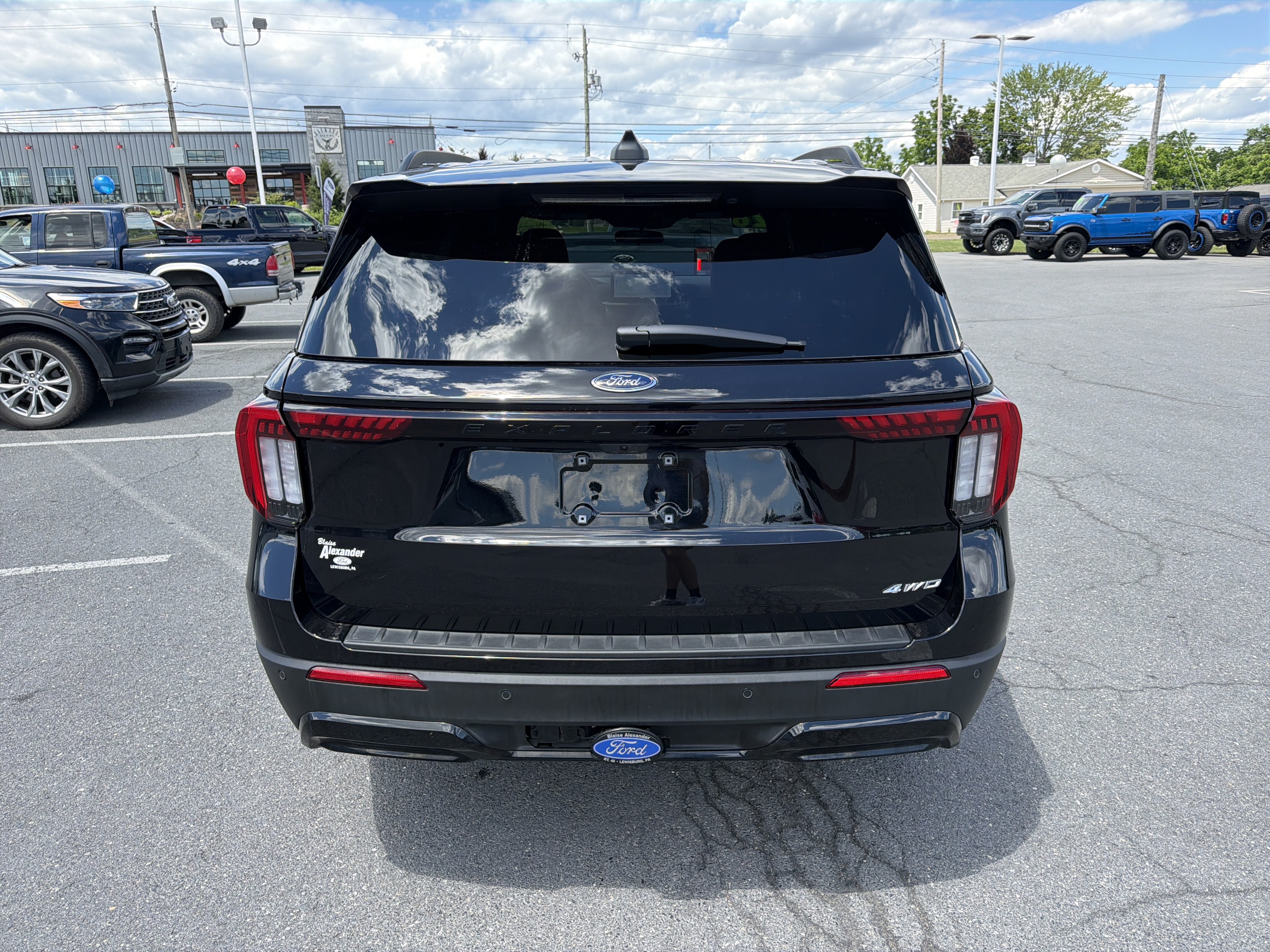 Used 2026 Ford Explorer ST-Line AWD/4WD video 4