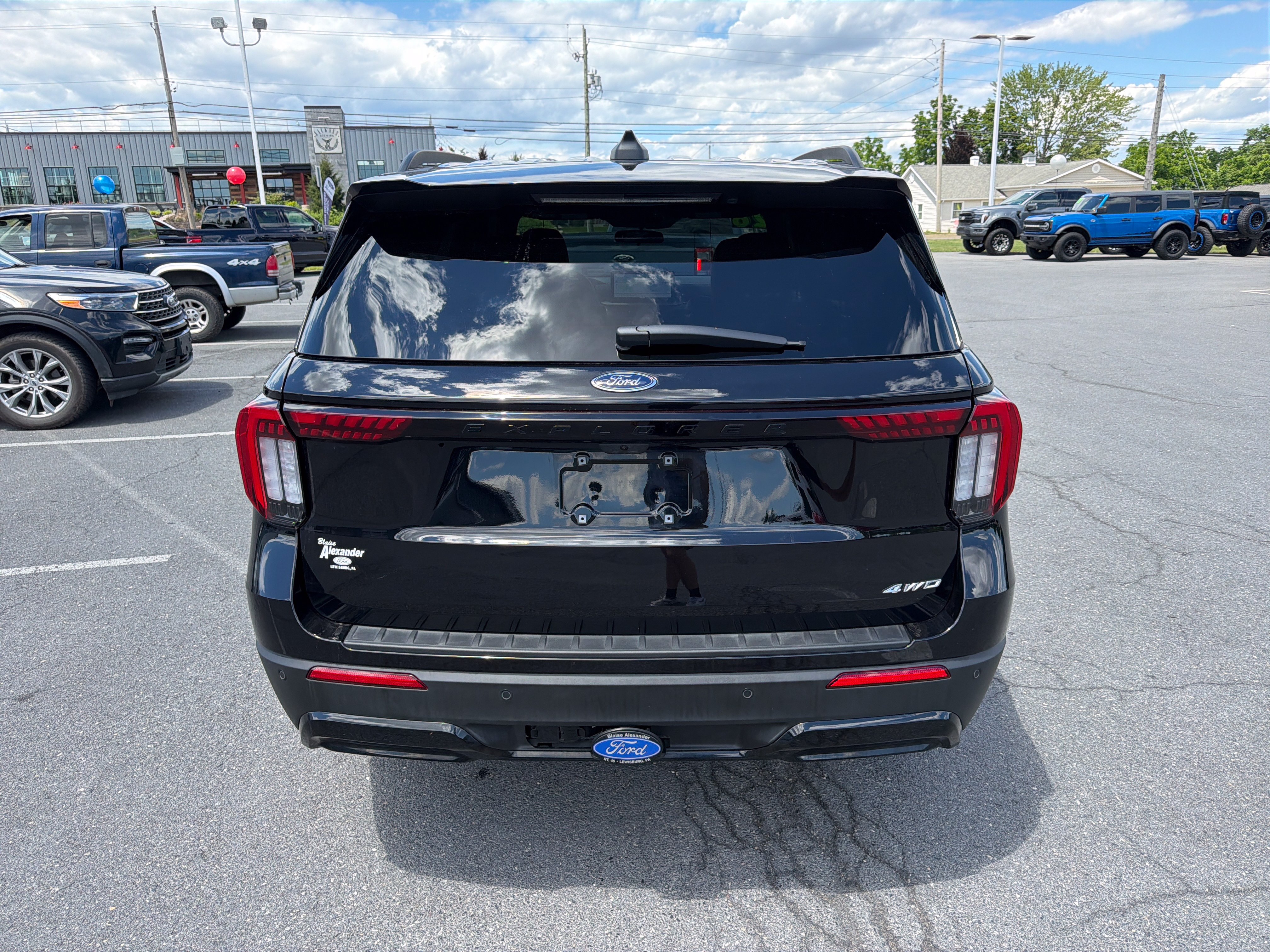 Used 2026 Ford Explorer ST-Line AWD/4WD image 4
