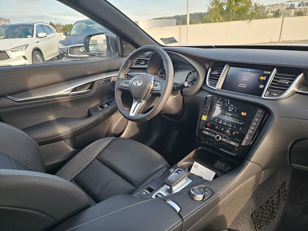 New 2025 INFINITI QX55 Luxe w/ Cargo Package image 10