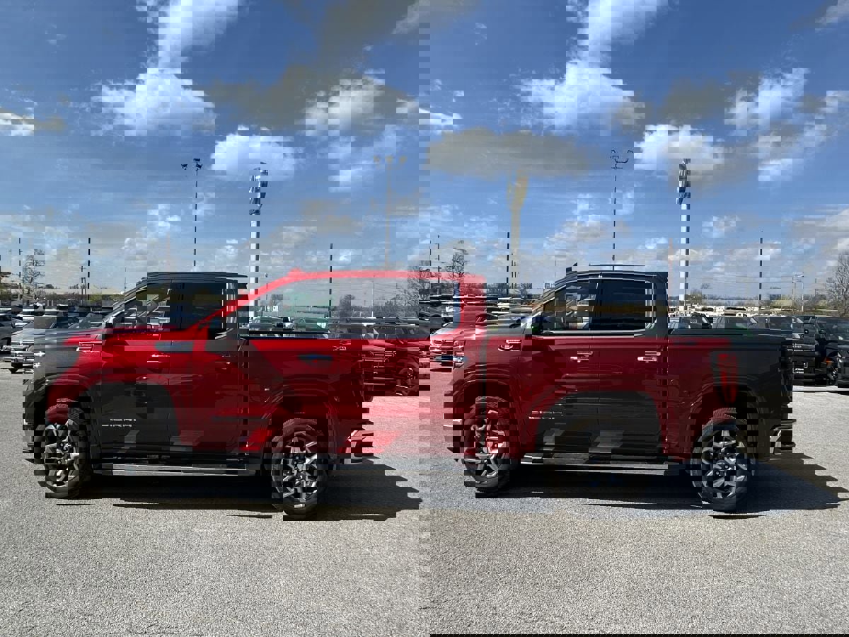 Used 2023 GMC Sierra 1500 SLT w/ SLT Premium Plus Package image 3