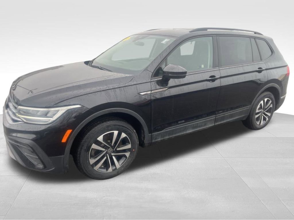 Used 2024 Volkswagen Tiguan S image 8