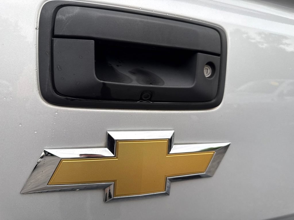 Used 2015 Chevrolet Silverado 2500 LT w/ LT Convenience Package AWD/4WD image 15
