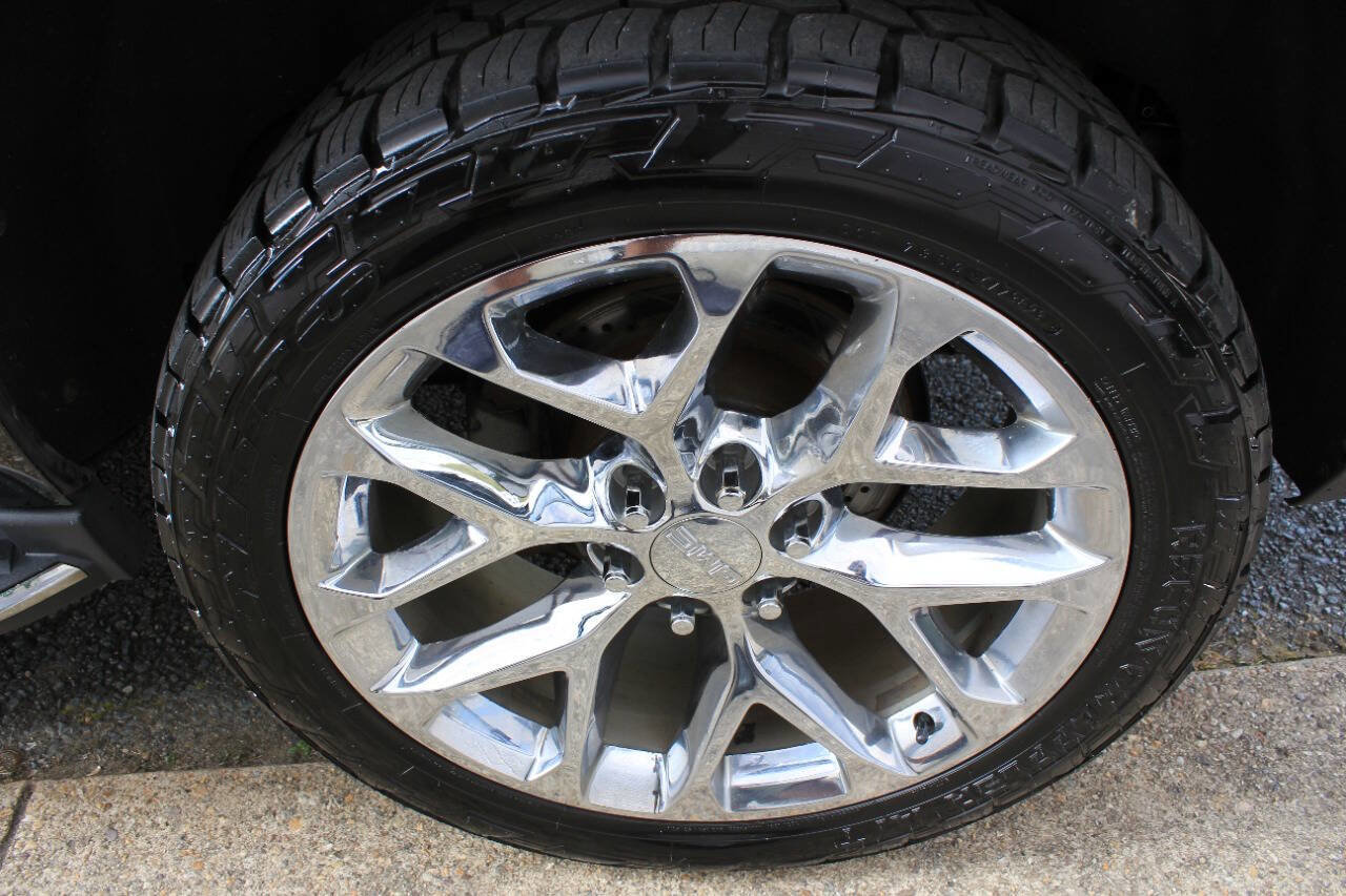 Used 2018 GMC Yukon SLT w/ HD Trailering Package image 6