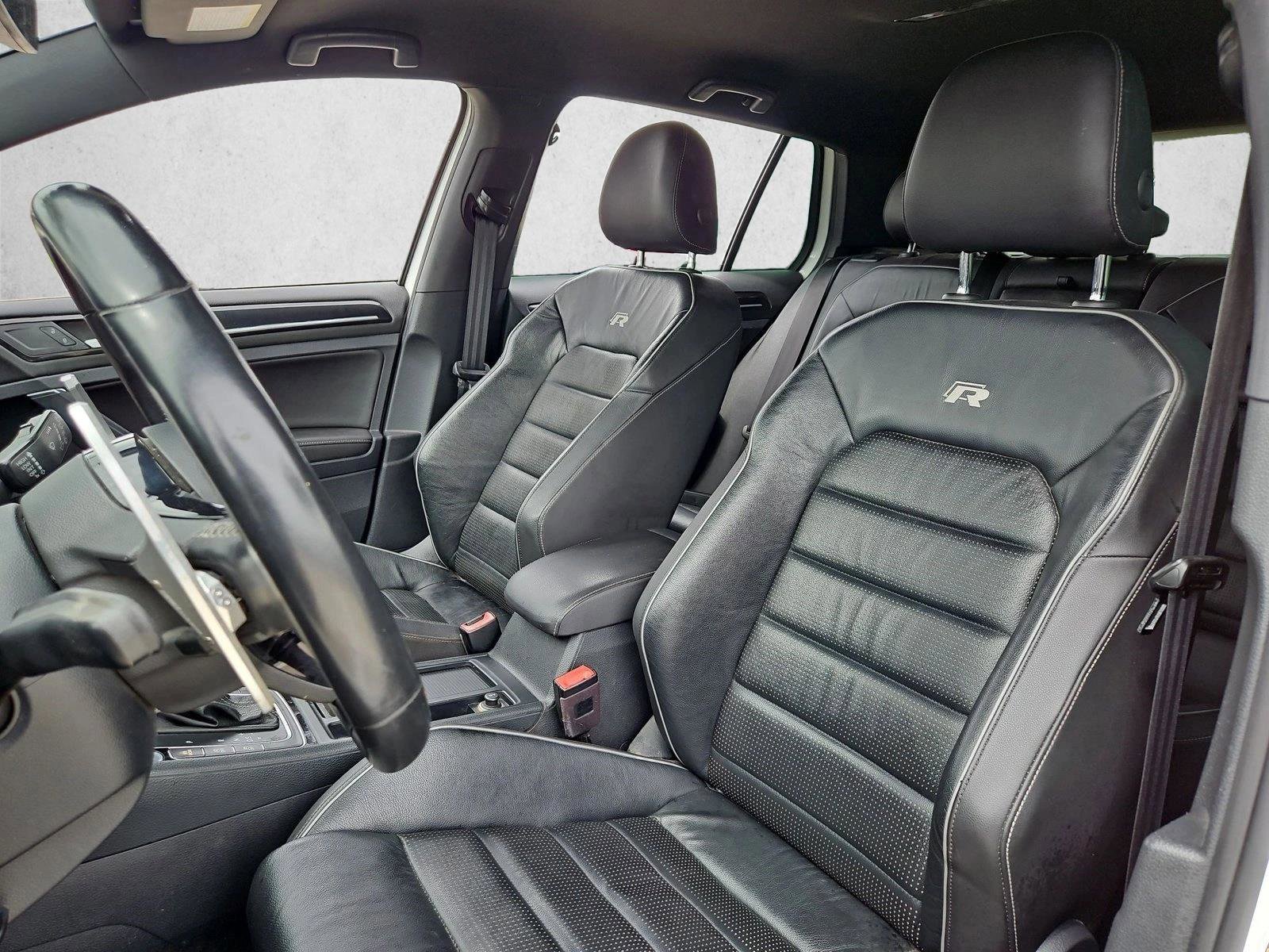 Used 2019 Volkswagen Golf 4-Door AWD/4WD image 14