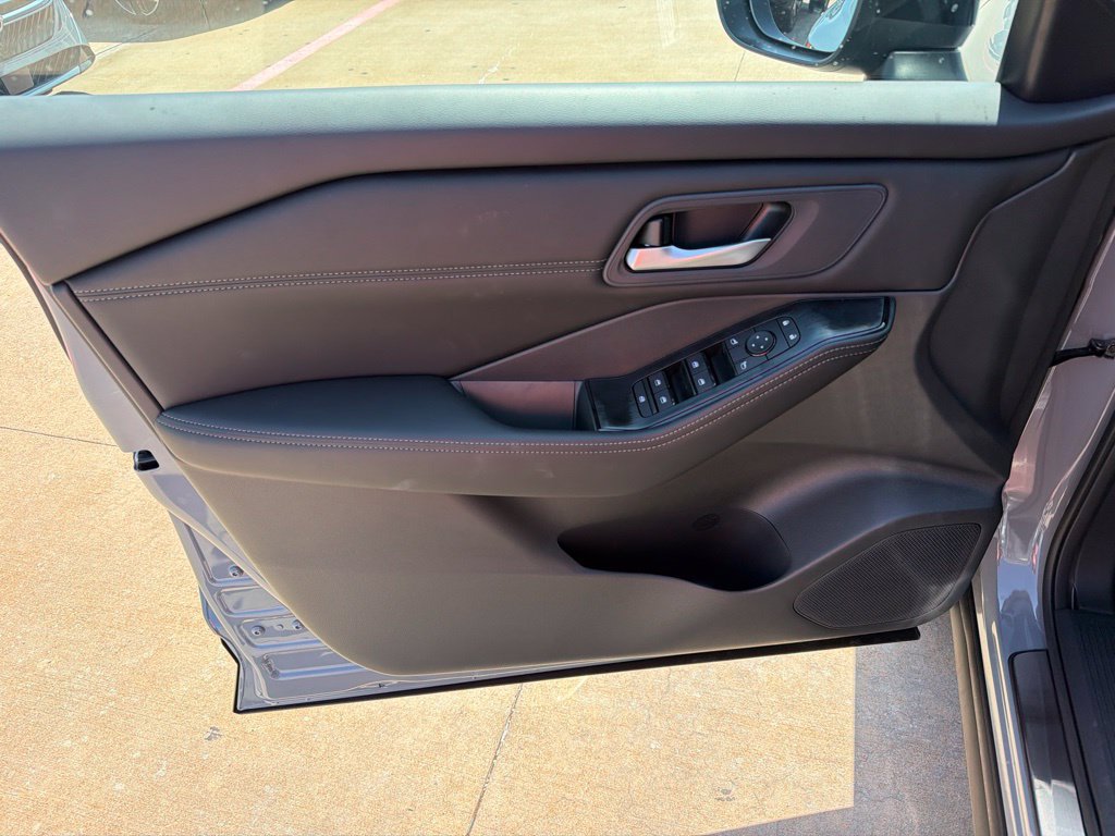 New 2026 Nissan Rogue Dark Armor FWD image 12
