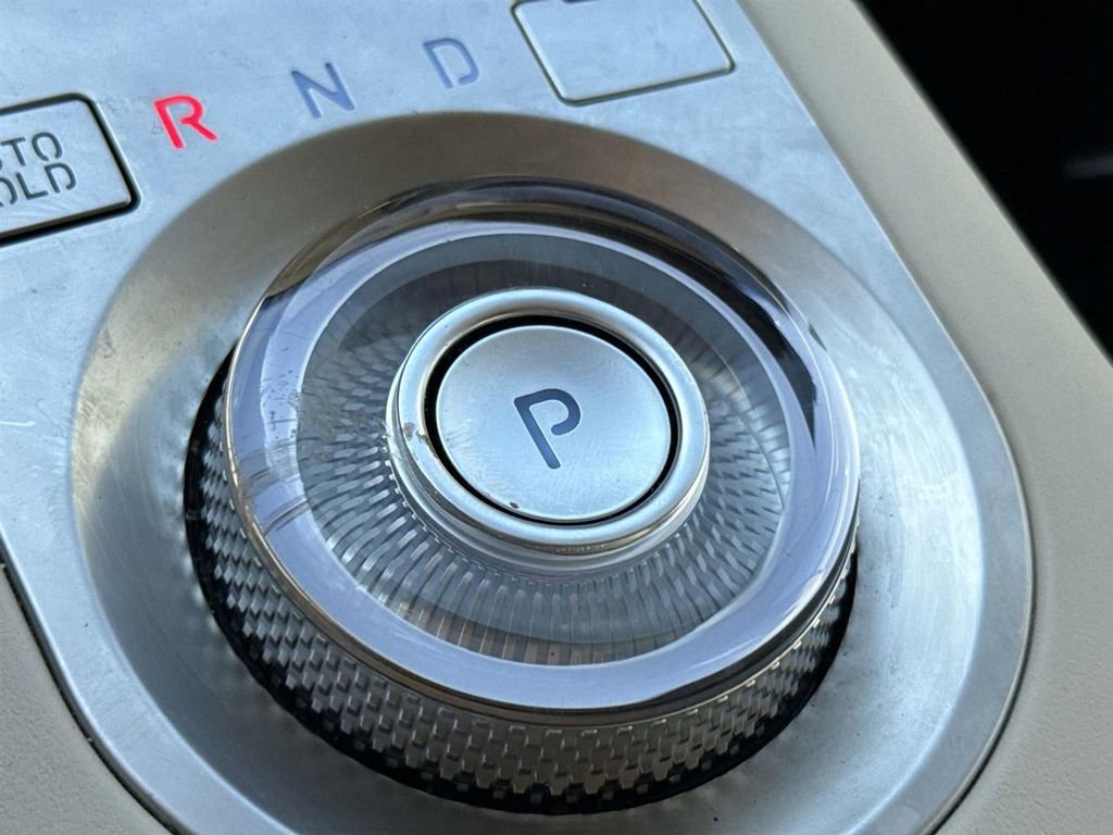 Used 2025 Genesis GV70 3.5T Sport w/ Sport Advanced Package image 15