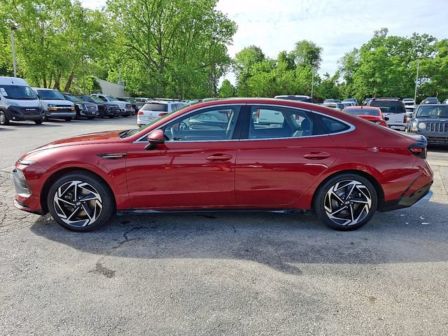 Used 2024 Hyundai Sonata SEL w/ Convenience Package FWD image 8