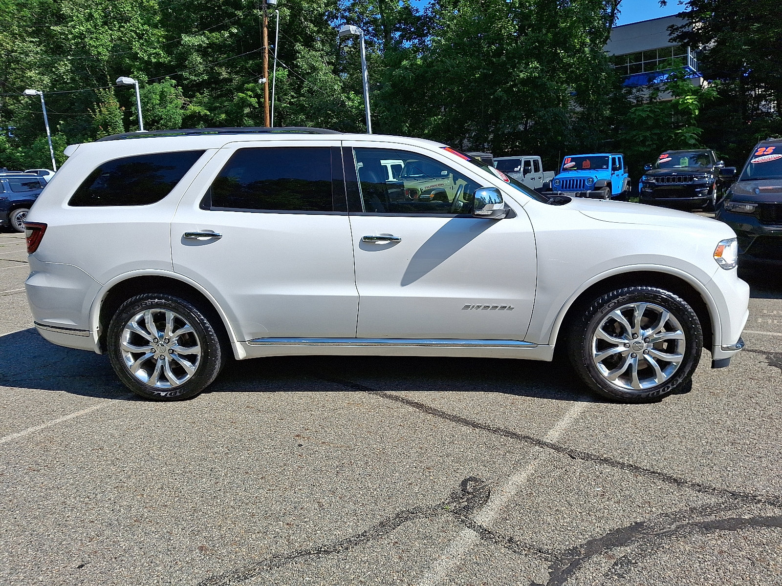 Certified 2017 Dodge Durango Citadel w/ Premium Entertainment Group image 8