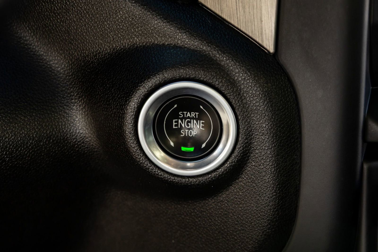 Used 2021 GMC Sierra 2500 Denali w/ Denali Ultimate Package image 23