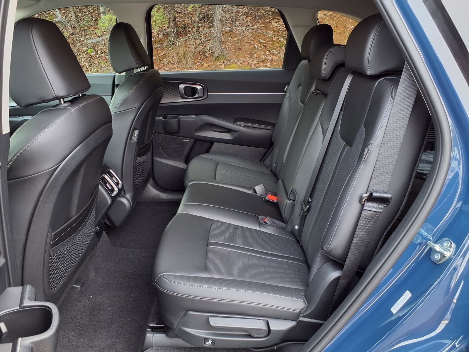 New 2026 Kia Sorento S image 4