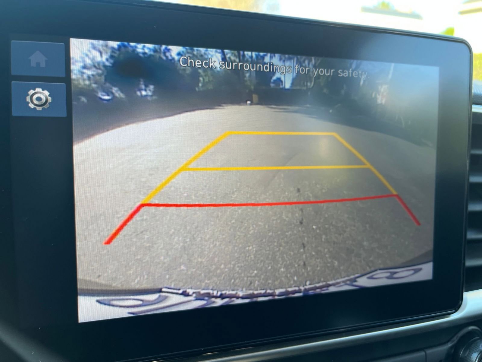 Used 2025 Hyundai Venue SEL image 22