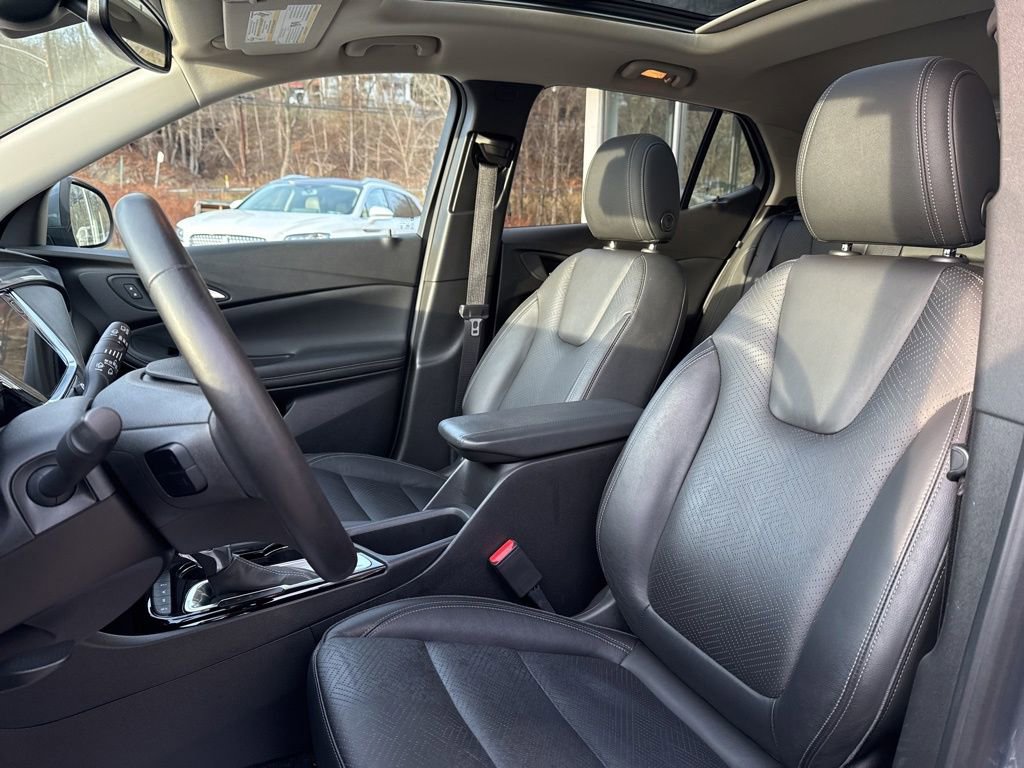 Used 2021 Buick Encore GX Essence w/ Advanced Technology Package image 19