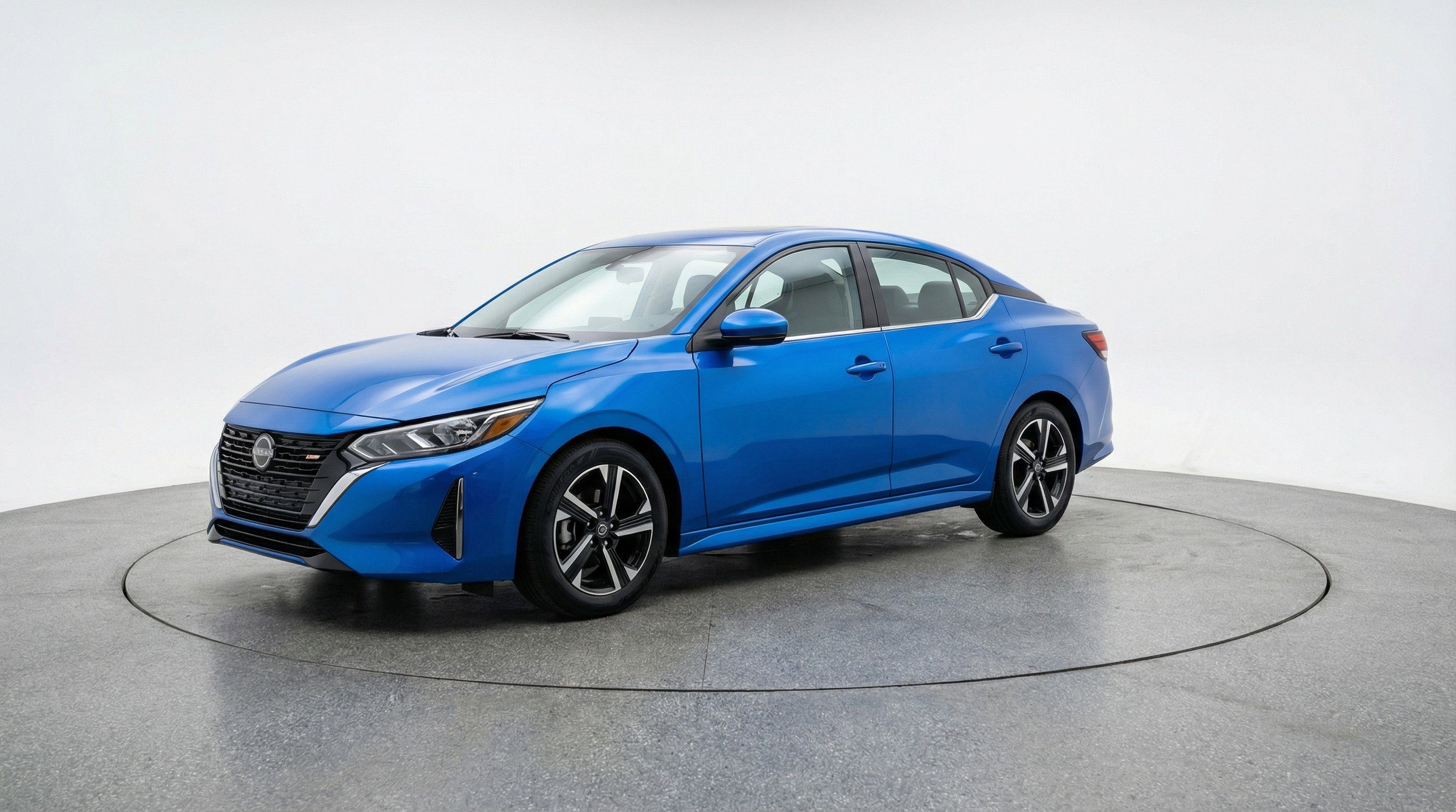Used 2025 Nissan Sentra SV FWD image 3