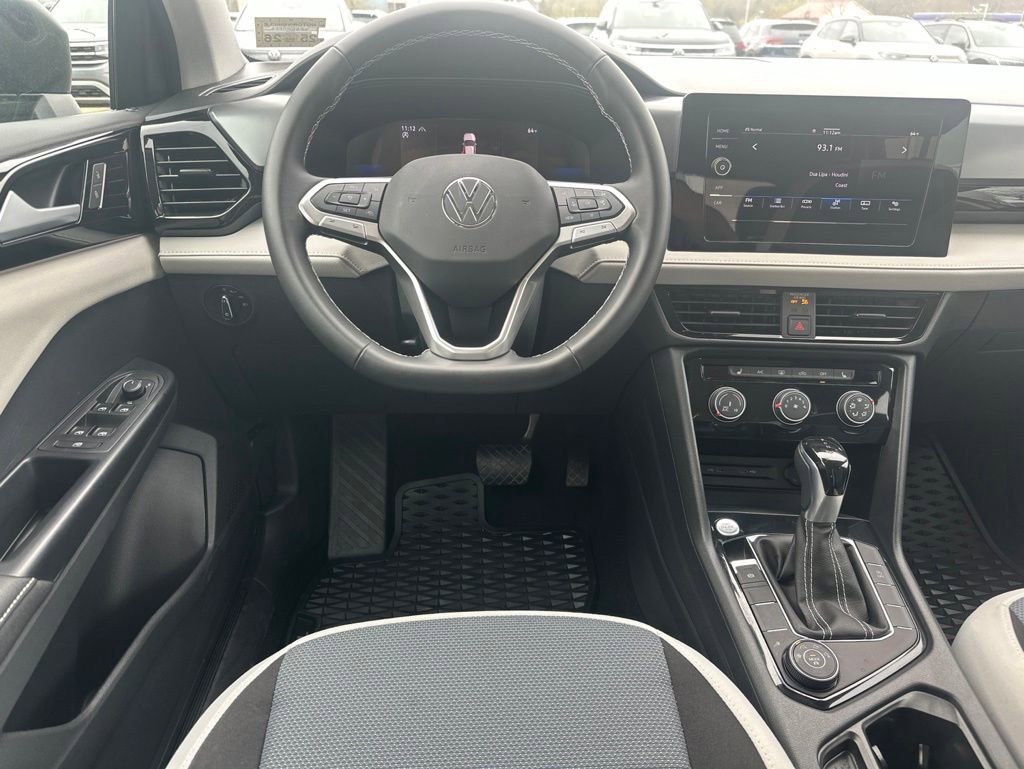 Used 2025 Volkswagen Taos S AWD/4WD image 19