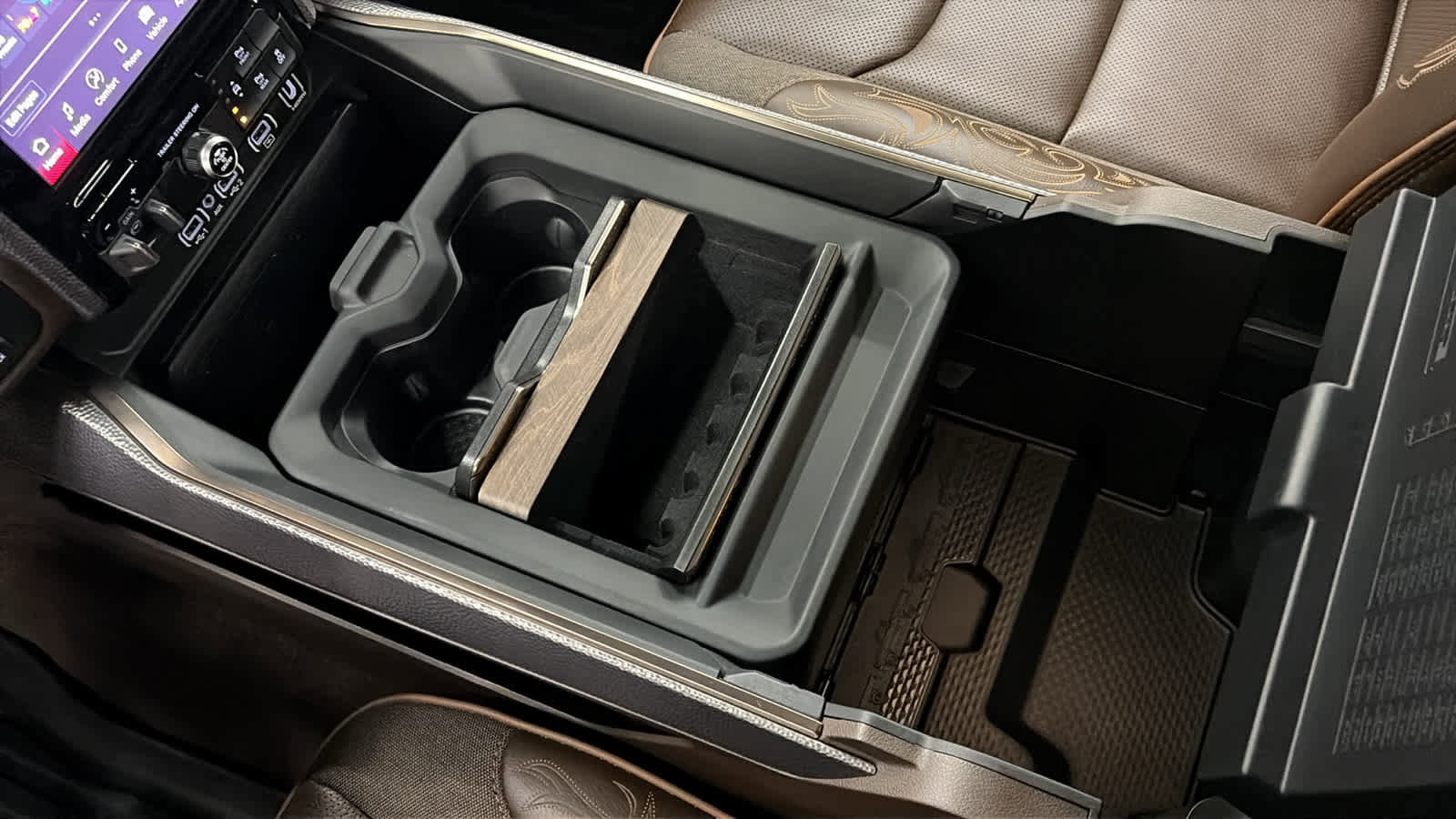 Used 2025 RAM 1500 Limited w/ Off Road Group image 22