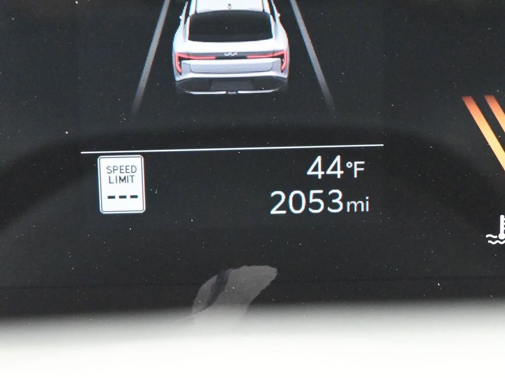 Used 2025 Kia K4 LXS image 24