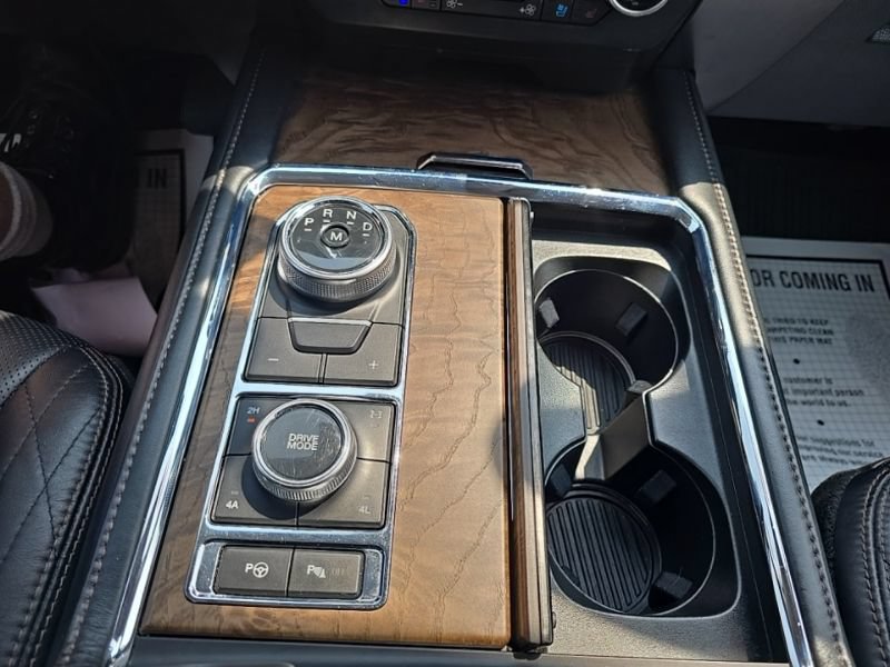 Used 2020 Ford Expedition Platinum AWD/4WD image 18