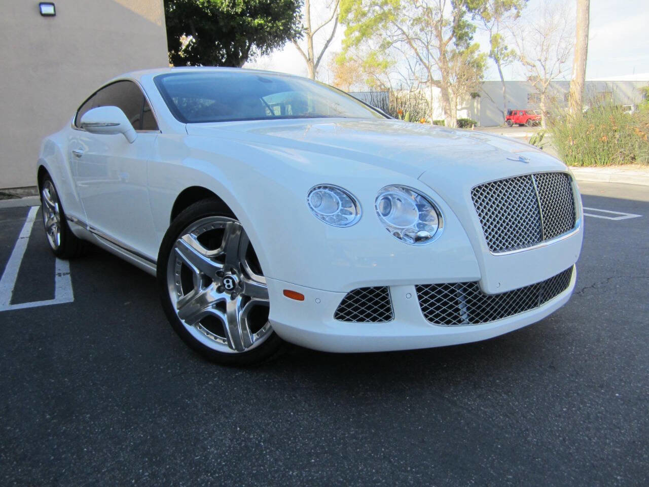 Used 2015 Bentley Continental GT image 1