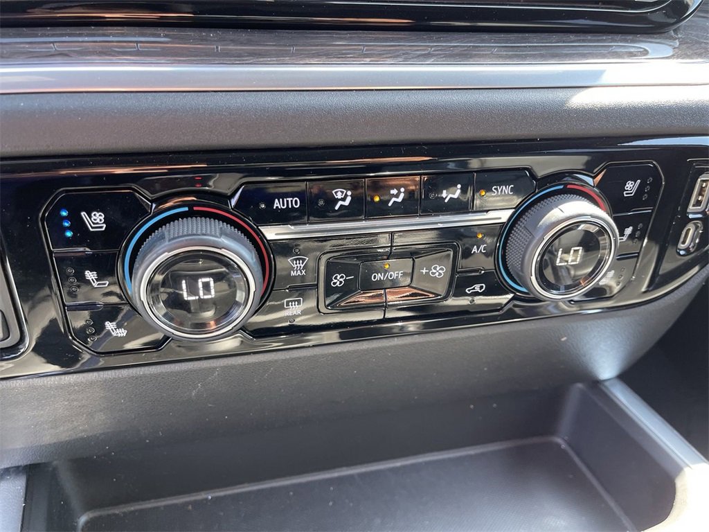 Used 2022 Chevrolet Silverado 1500 LTZ w/ LTZ Premium Package image 18