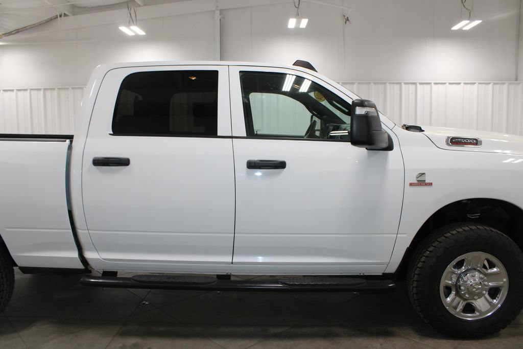 Used 2024 RAM 2500 Tradesman w/ Chrome Appearance Group AWD/4WD image 11