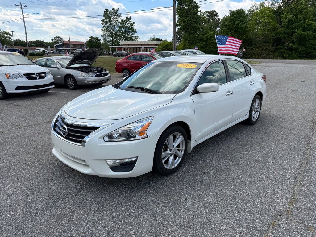 Used 2013 Nissan Altima 2.5 SV FWD image 1