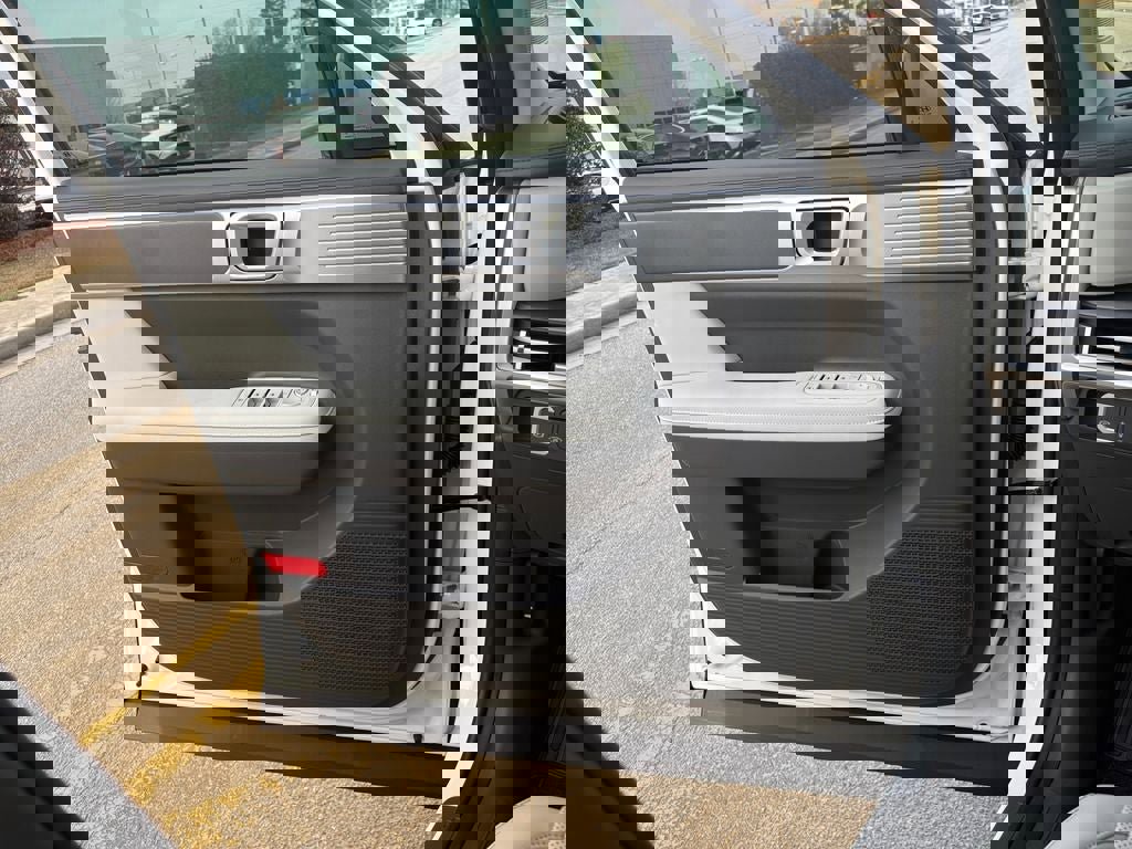 New 2026 Hyundai Santa Fe SEL image 13