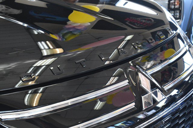 New 2026 Mitsubishi Outlander SEL AWD/4WD image 7