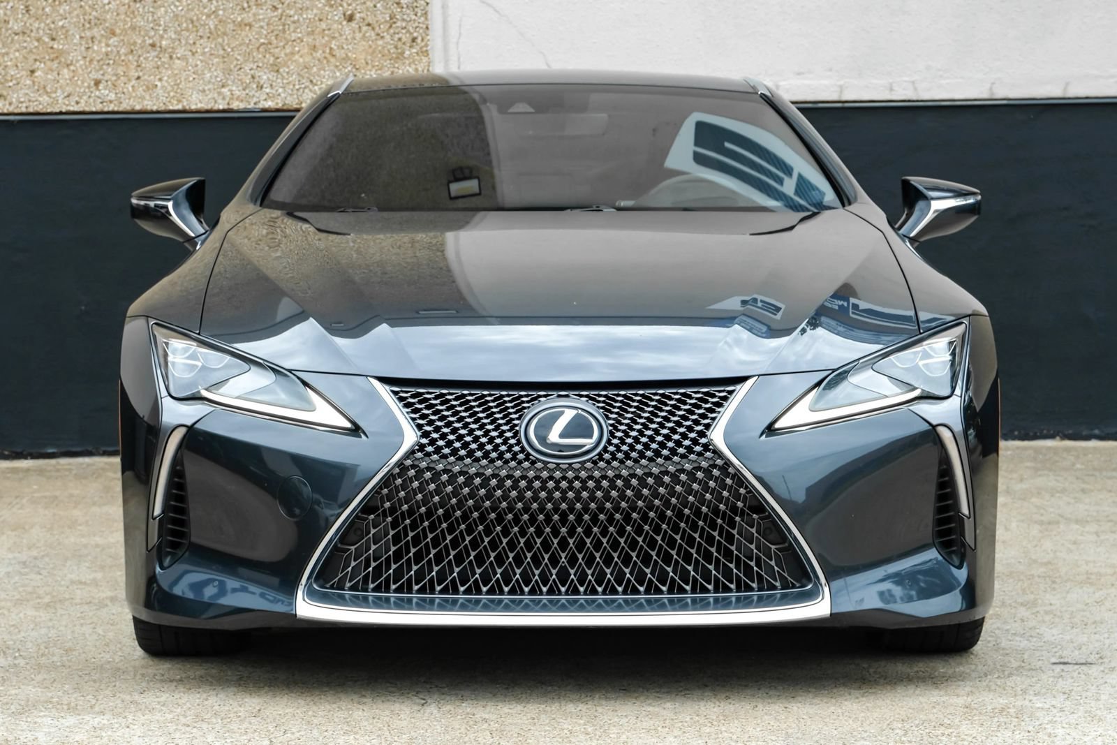 Used 2018 Lexus LC 500 Coupe w/ Sport Package RWD image 5