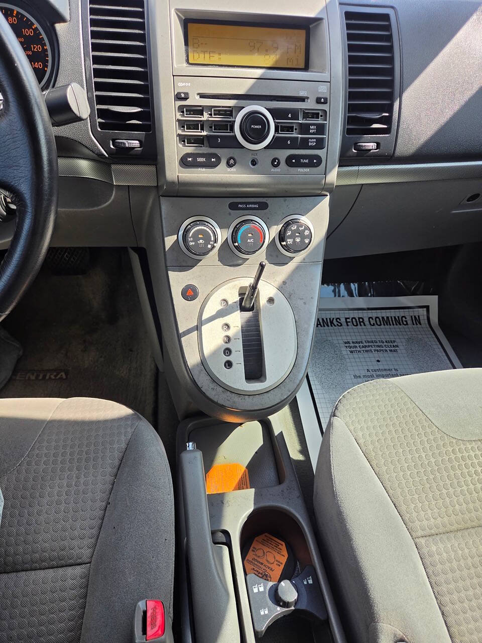 Used 2008 Nissan Sentra 2.0 S w/ Convenience Plus Pkg FWD image 9
